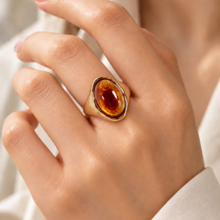 OVAL CABOCHON STATEMENT RING - AMBER