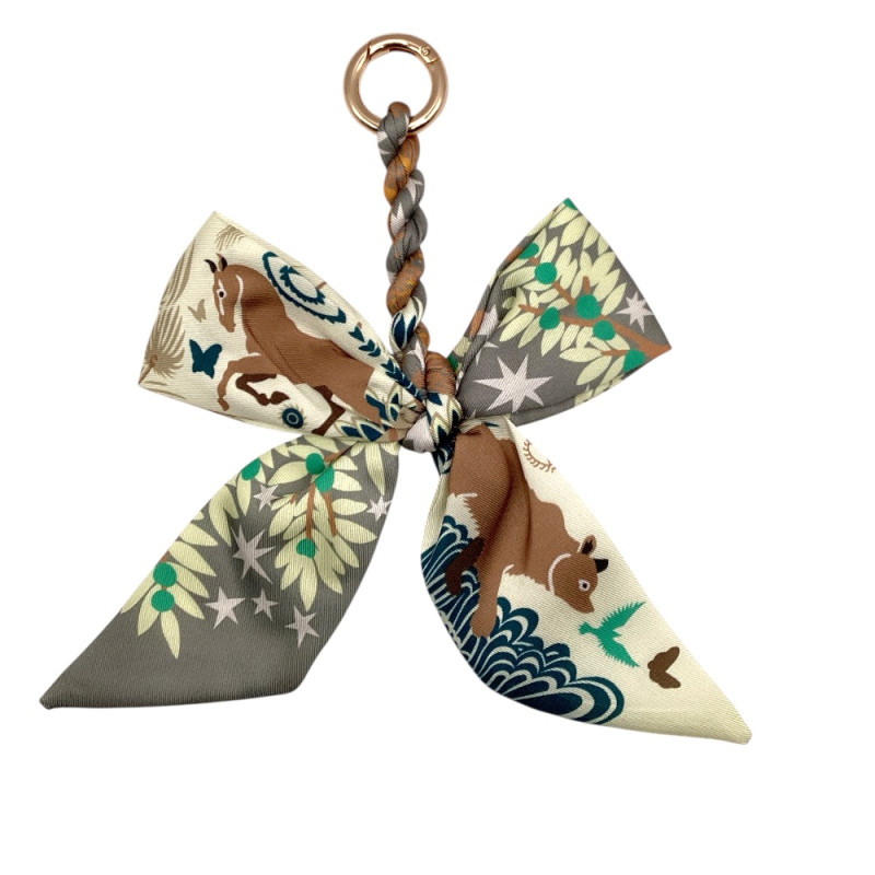 BOW KEYCHAIN - GREY 