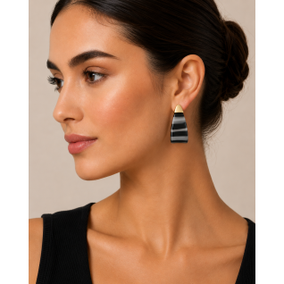 RESIN EARRINGS - BLACK & WHITE 