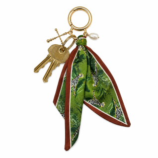 SILK BAG CHARM - OLIVE 