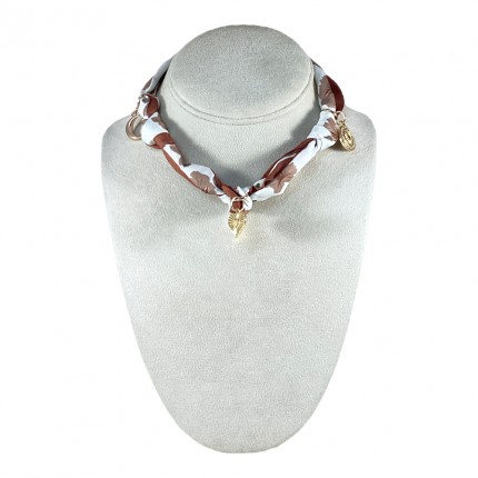 SCARF CHARM NECKLACE - BROWN 