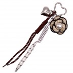 FLOWER KEYCHAIN - BROWN 