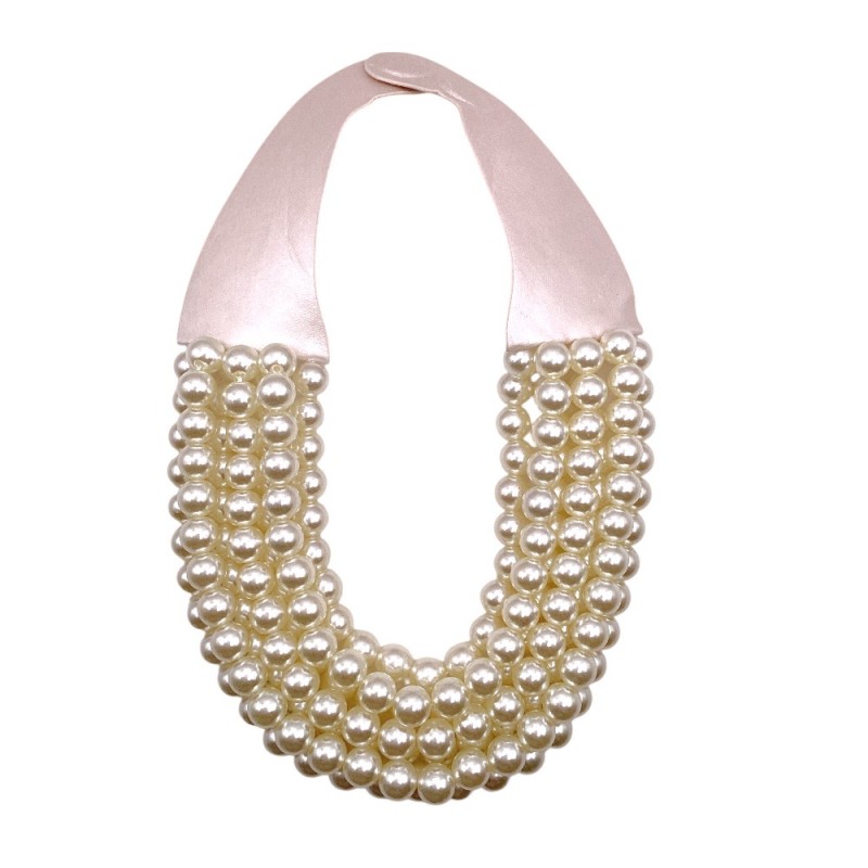 MAGNETIC CLASP PEARL NECKLACE - IVORY 