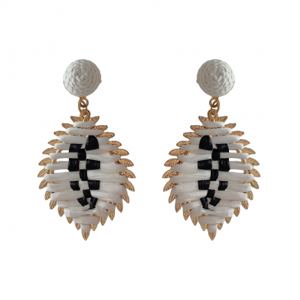RAFFIA WOVEN MARQUISE LEAF DETAIL DROP EARRINGS - WHITE