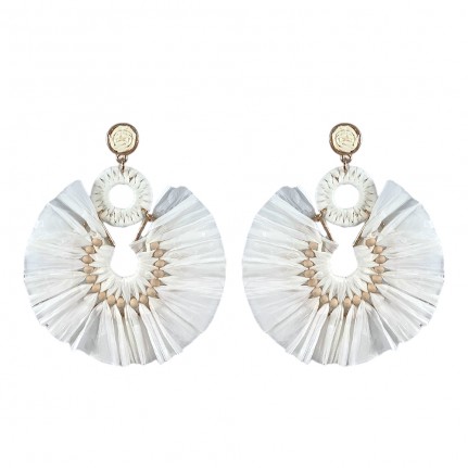 RAFFIA CIRCLE FAN HOOP EARRINGS - WHITE